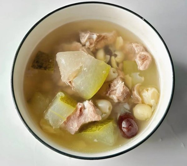 泰兴隆配资 夏至前后再忙也要喝这汤，补血安神轻松度盛夏