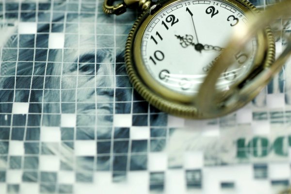 达人配资 米兰报告的迷思——问题、目标与路径